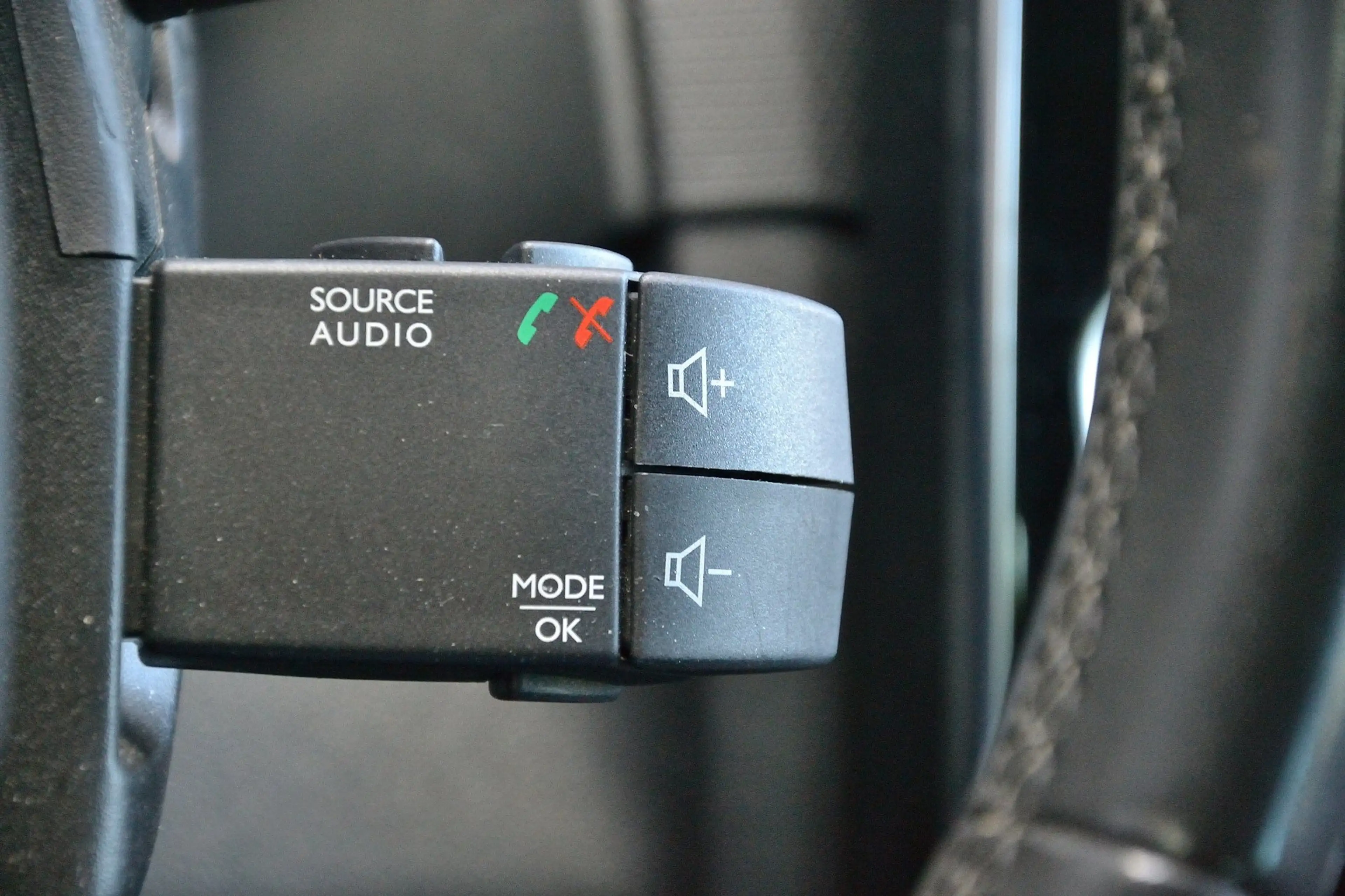 Renault Clio 0.9 TCe Limited | Navigatie | Trekhaak | Parkeerse — photo 23