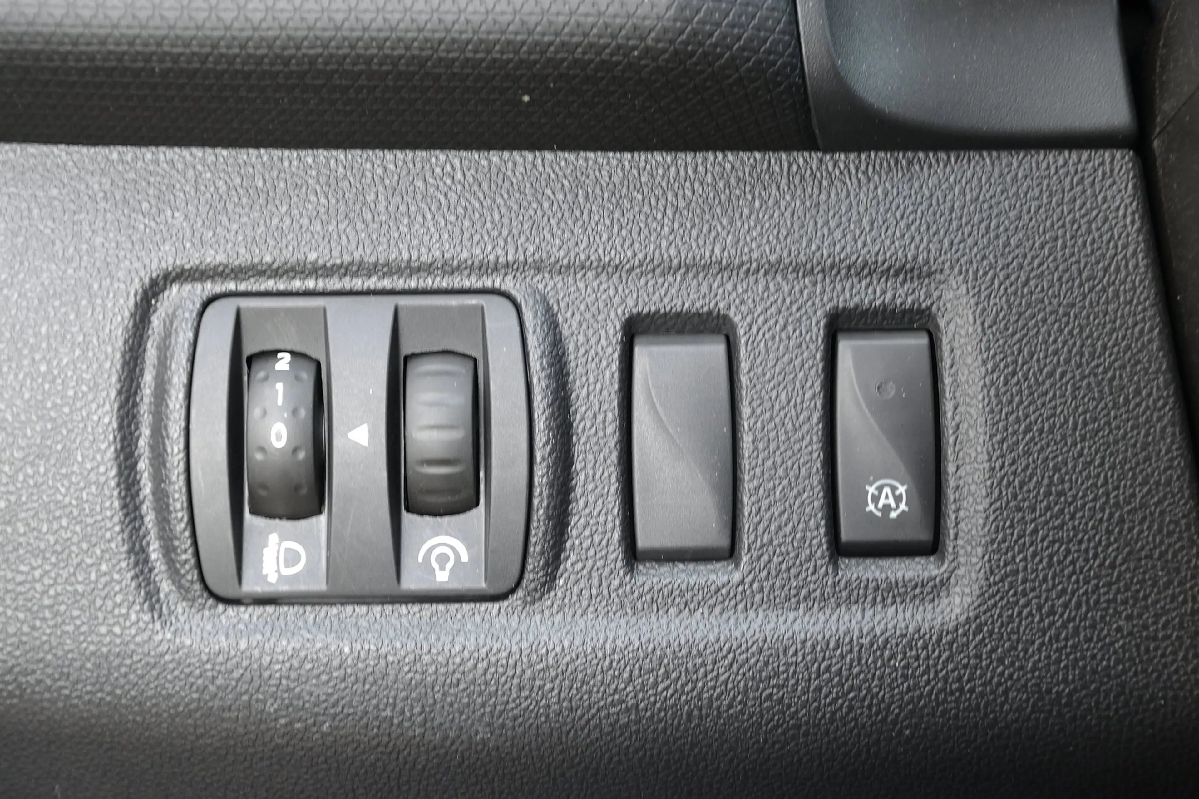 Renault Clio 0.9 TCe Limited | Navigatie | Trekhaak | Parkeerse — photo 21