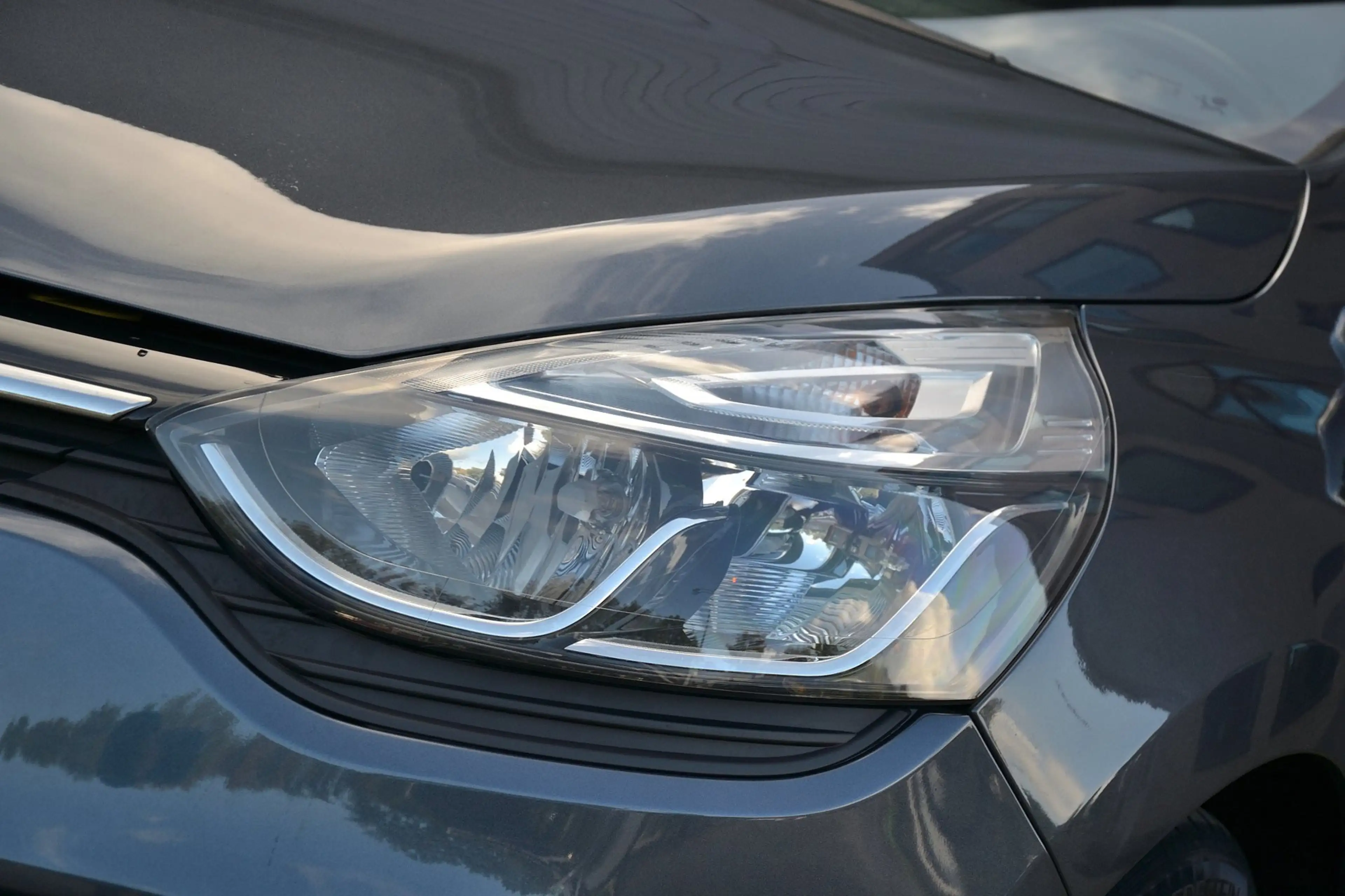 Renault Clio 0.9 TCe Limited | Navigatie | Trekhaak | Parkeerse — photo 5