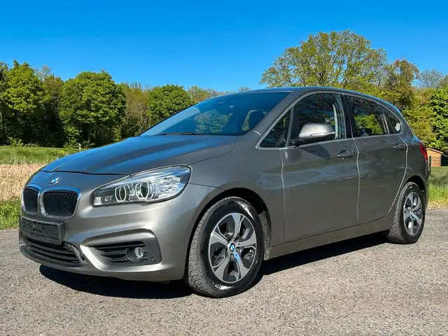 BMW 218 I Active Tourer HUD Klimaauto. LED PDC
