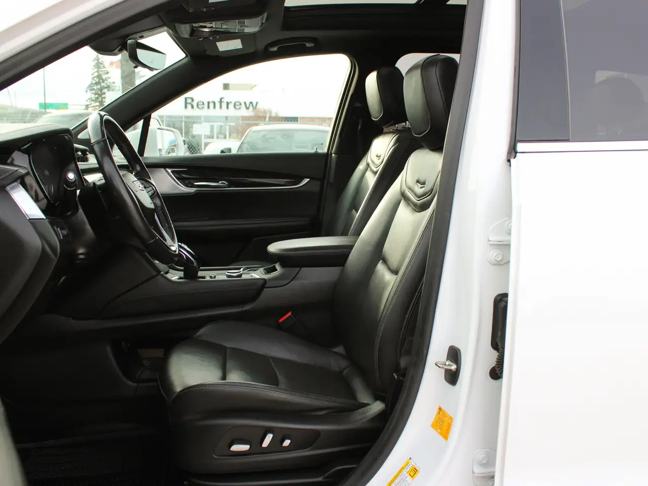 Cadillac XT6 снимка Cadillac XT6