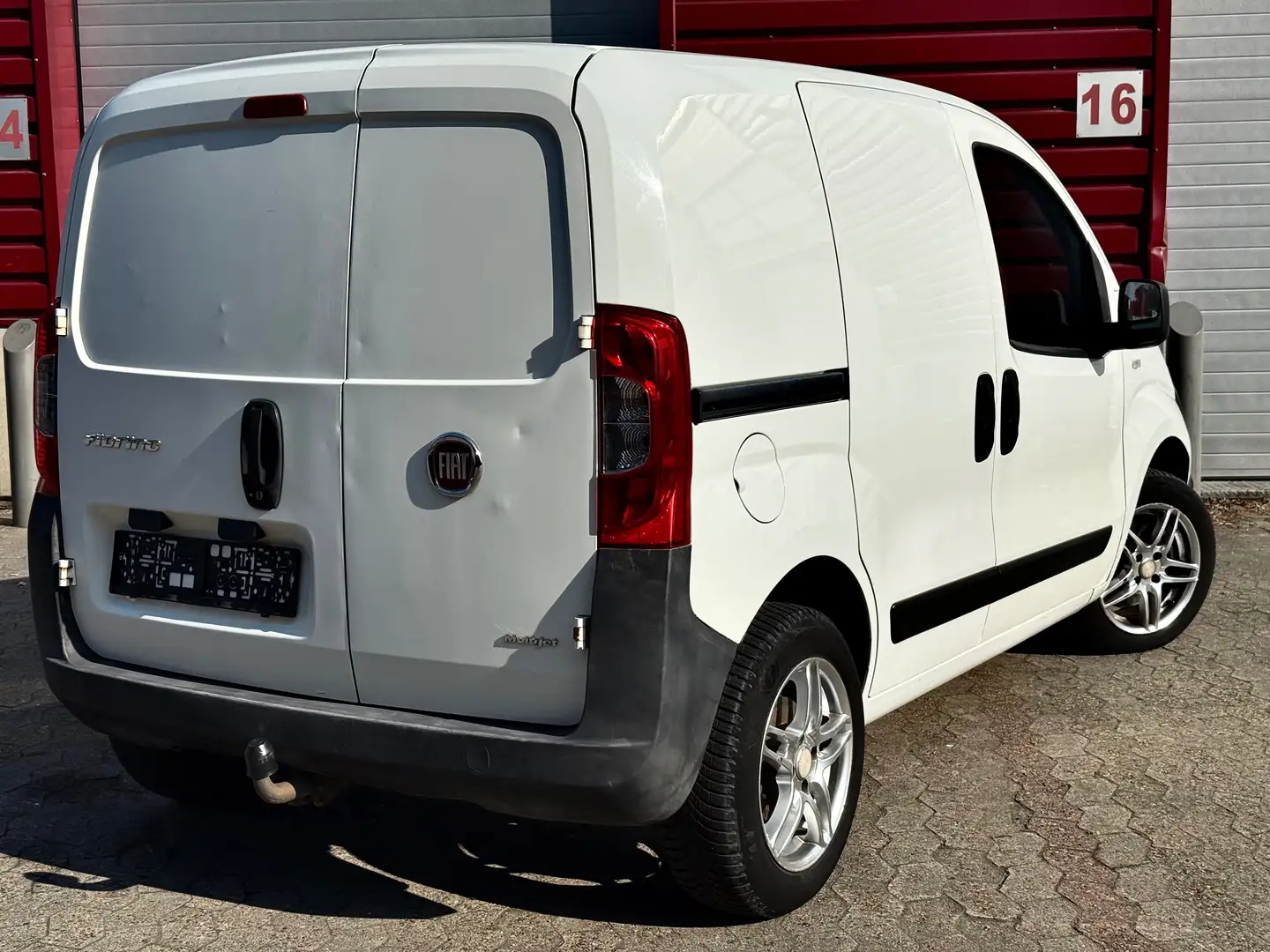 Fiat Fiorino 1.3d Multijet - 95ch / Attache Remorque / AIRCO Blanc - 2