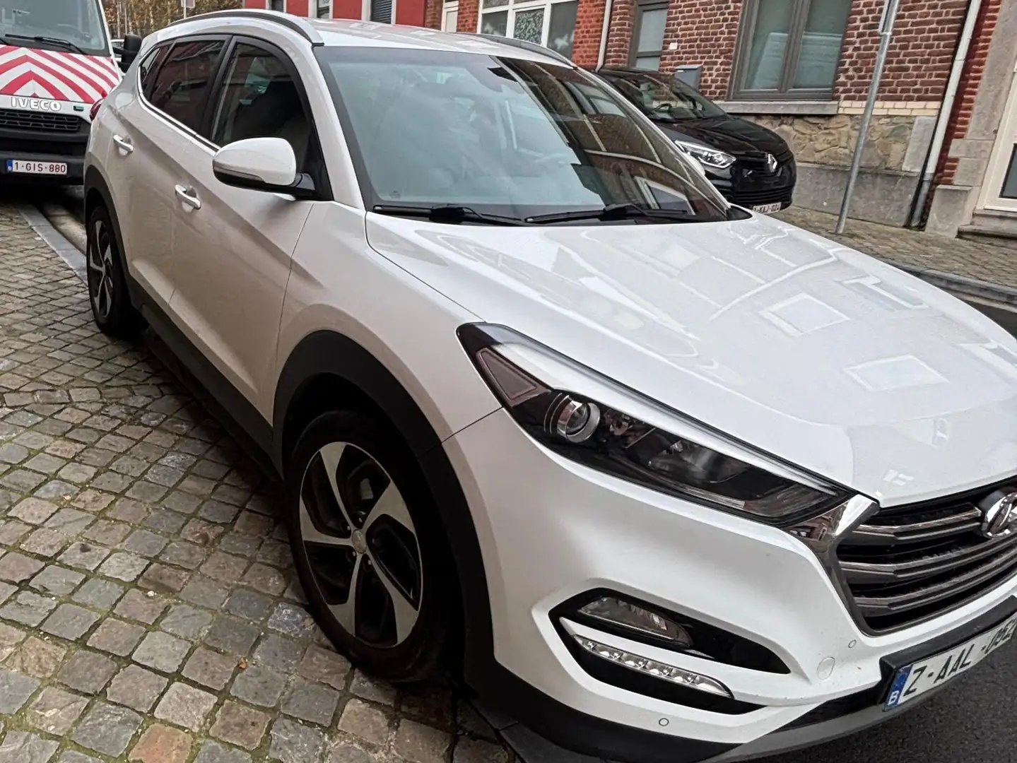 Hyundai TUCSON Tucson 1700crdi 2 wd 115ch       edition Blanc - 2