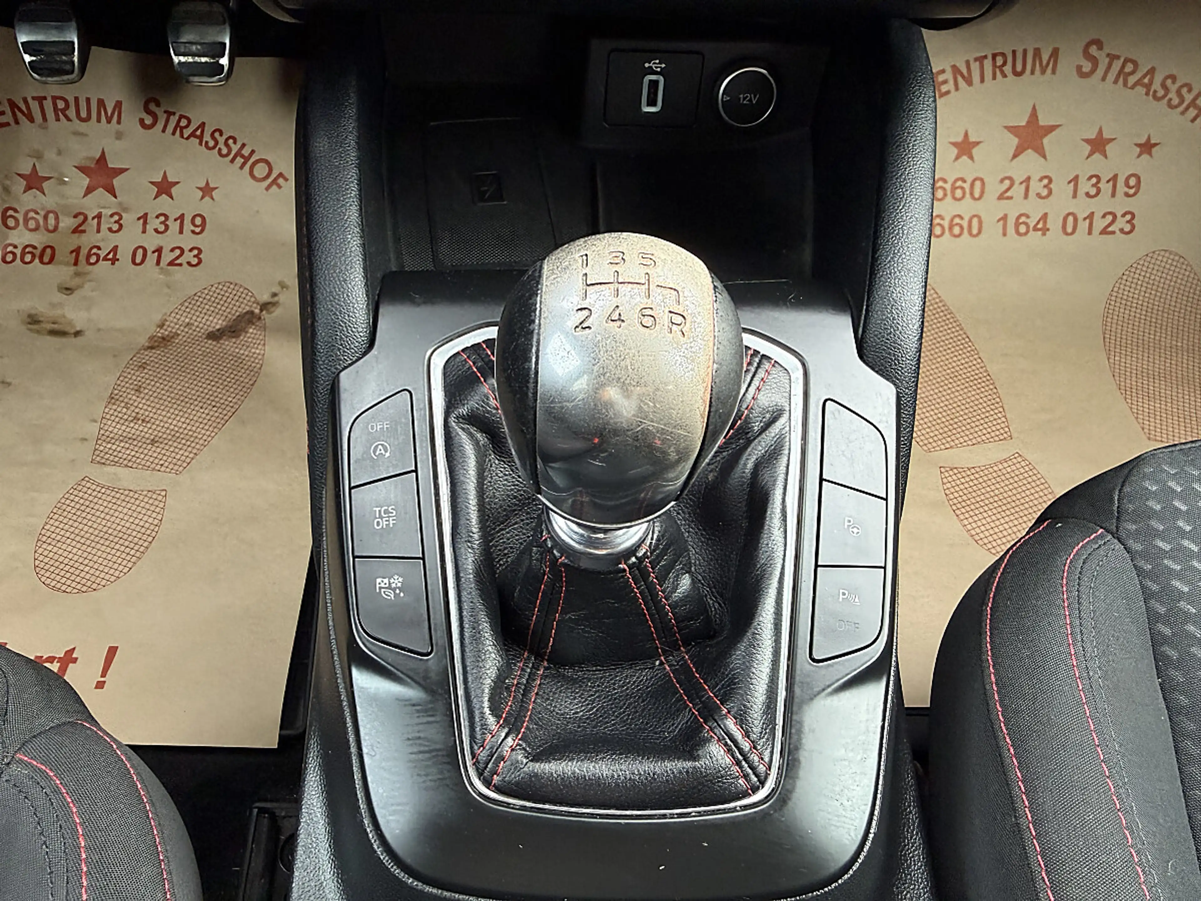 Ford Focus 1,0 EcoBoost ST-Line — photo 15