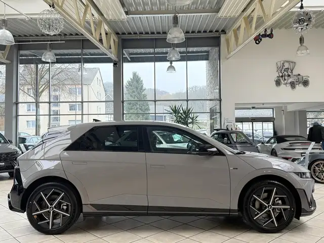 Hyundai Ioniq 5 view 2