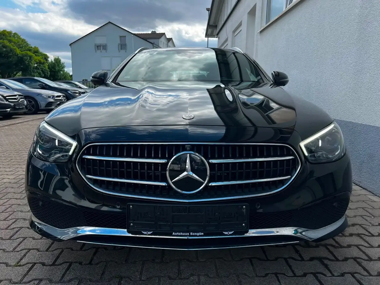 Mercedes-Benz E 300
