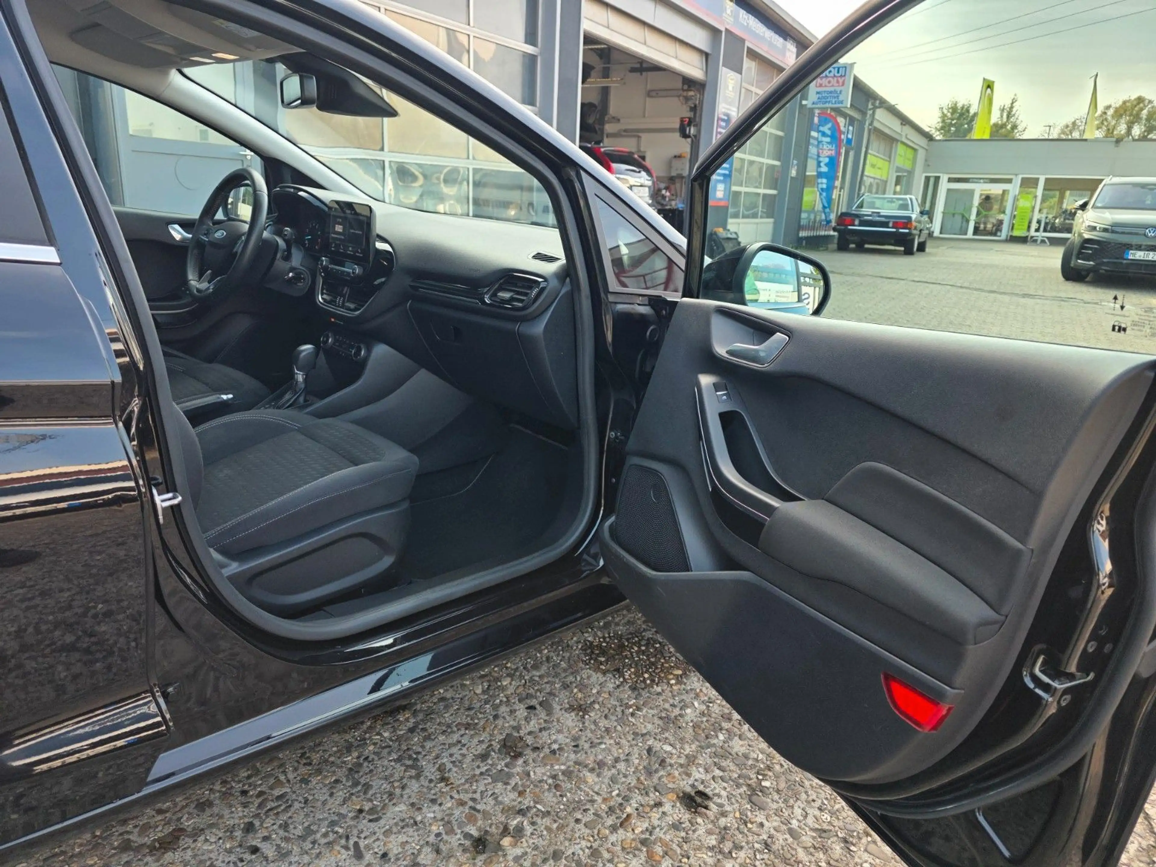 Ford Fiesta Titanium1.0 EcoBoost 74KW Automatik LED — photo 3