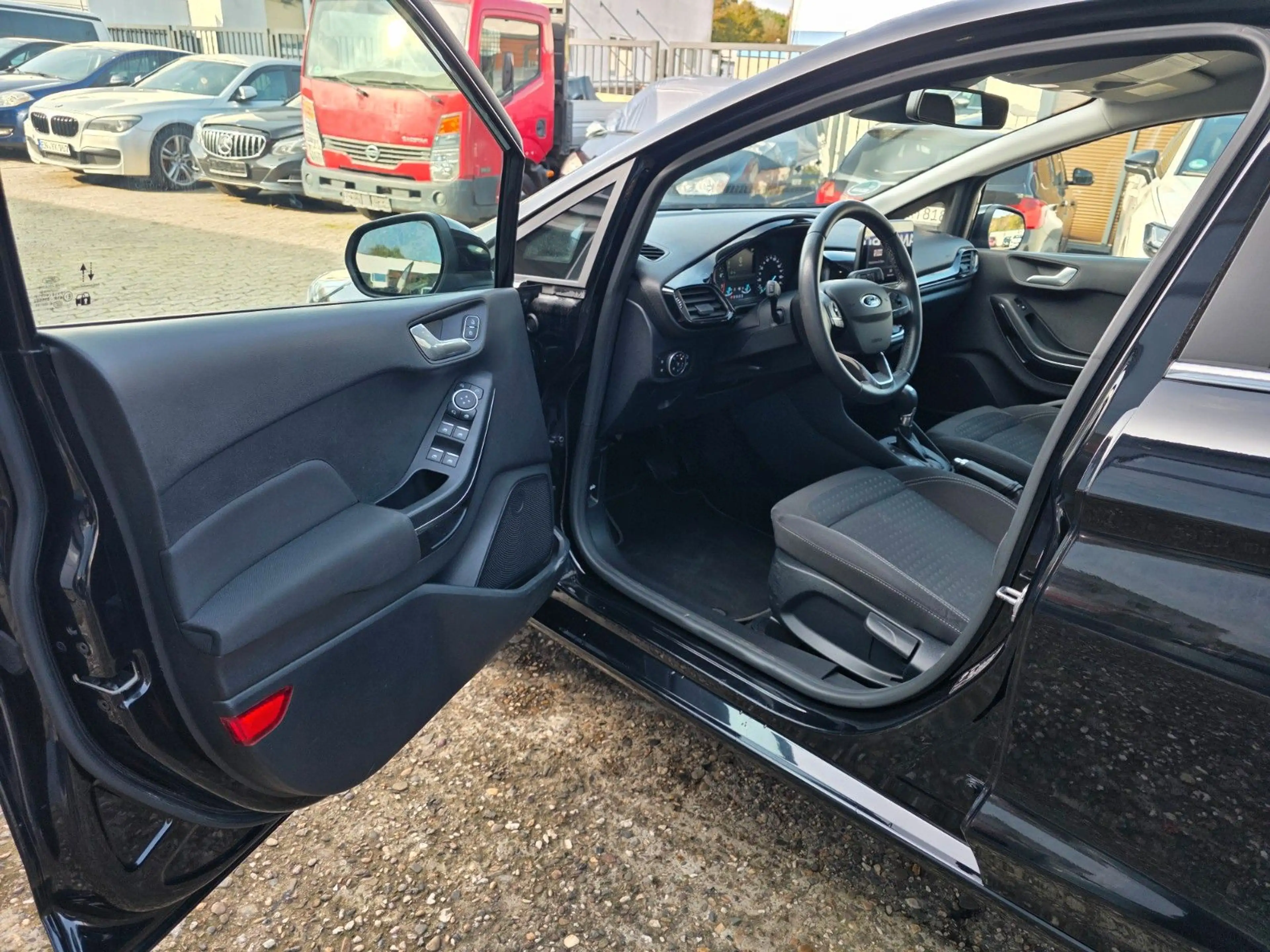 Ford Fiesta Titanium1.0 EcoBoost 74KW Automatik LED — photo 4