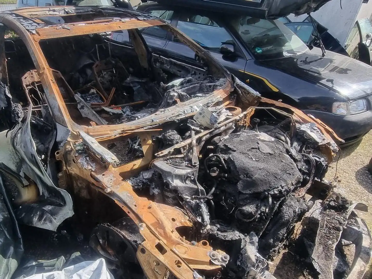 Audi A7 55 TFSI quattro S tronic Brandschaden Weiß - 2