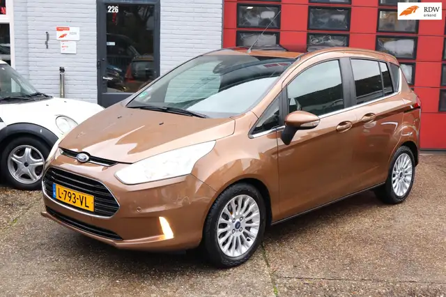 Ford B-Max 1.0 EcoBoost Titanium , PANO, PDC , CR CONTR