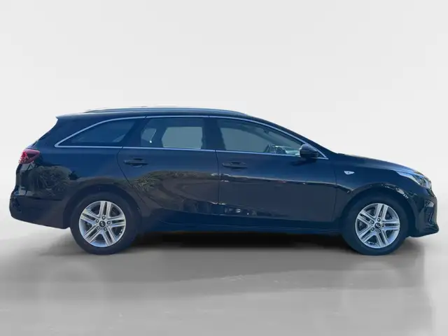 Kia Ceed view 6