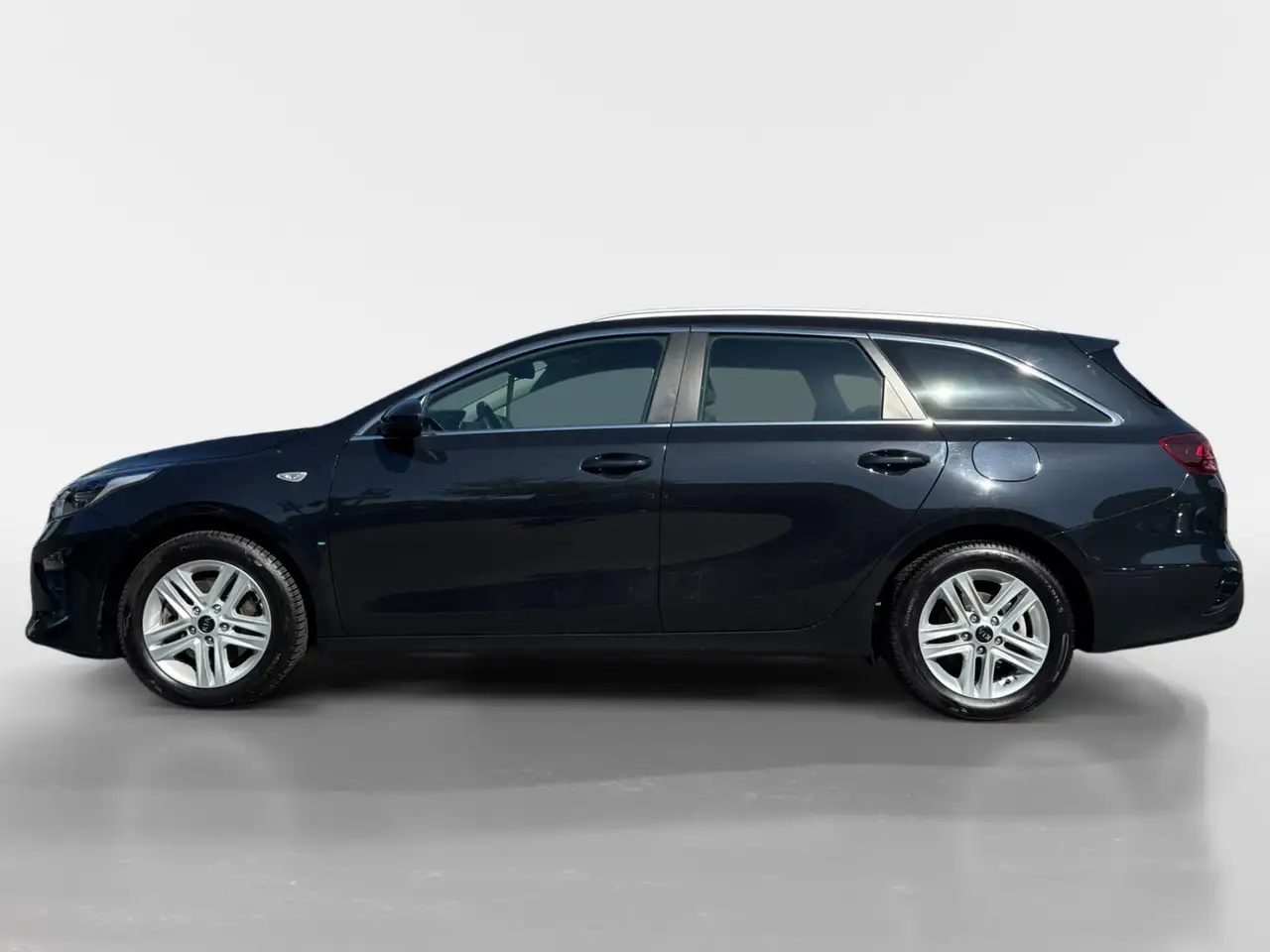 Kia Ceed SW 1.4 T-GDI Vision AUT+Kamera+Navi+SHZ+LED, миниатюра 3