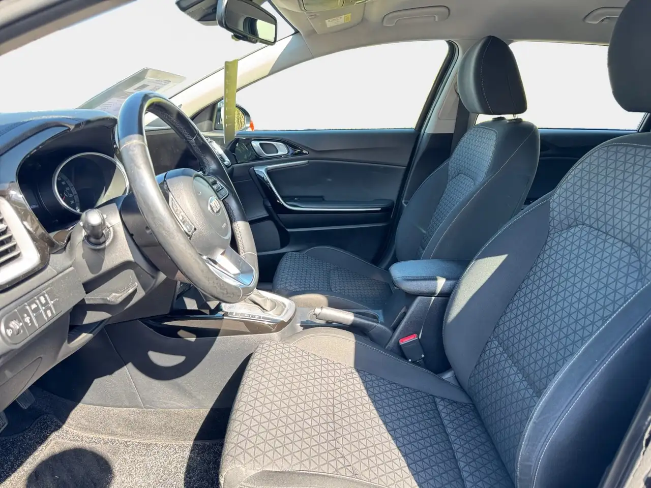 Kia Ceed SW 1.4 T-GDI Vision AUT+Kamera+Navi+SHZ+LED, миниатюра 8