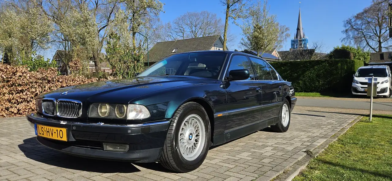BMW 750iL, foto 12