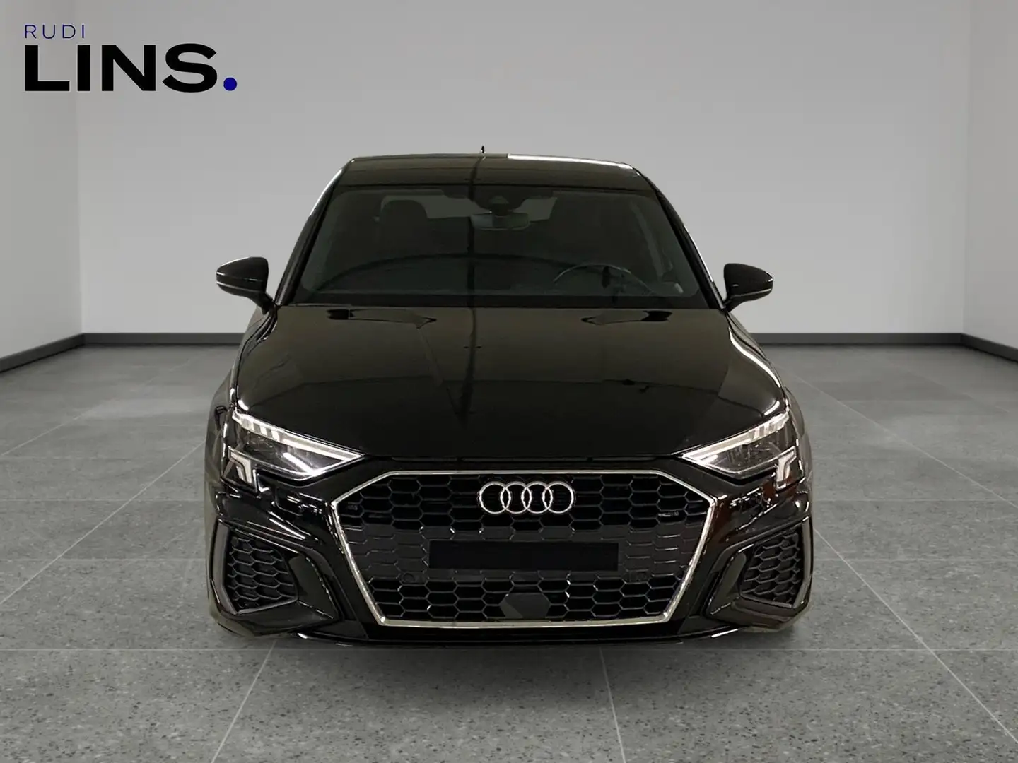 Audi A3 30 TFSI S line exterieur Schwarz - 2