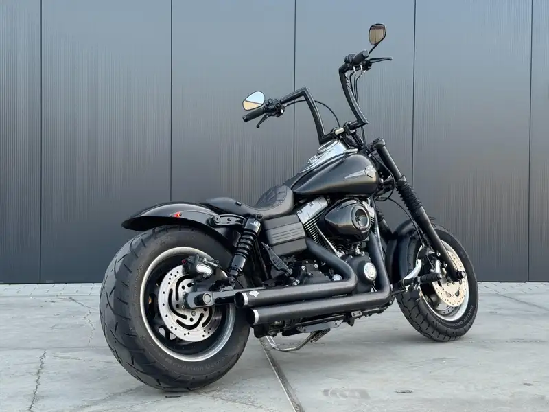 Harley-Davidson Dyna Fat Bob - foto 4