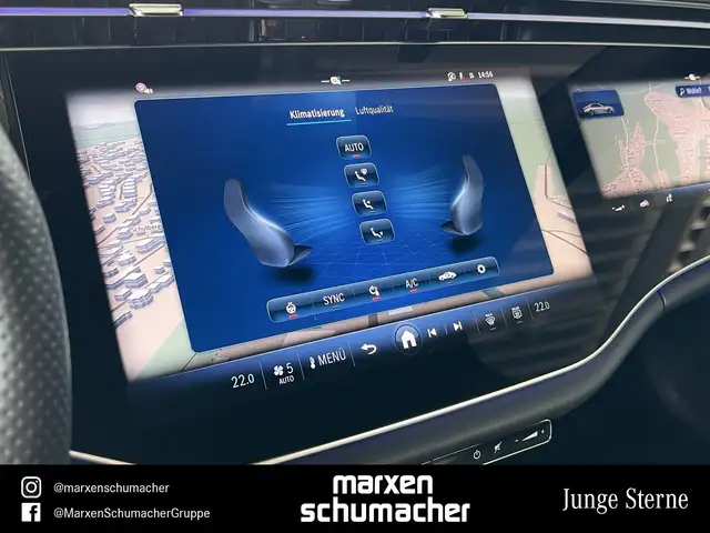 Mercedes-Benz E-Class view 29