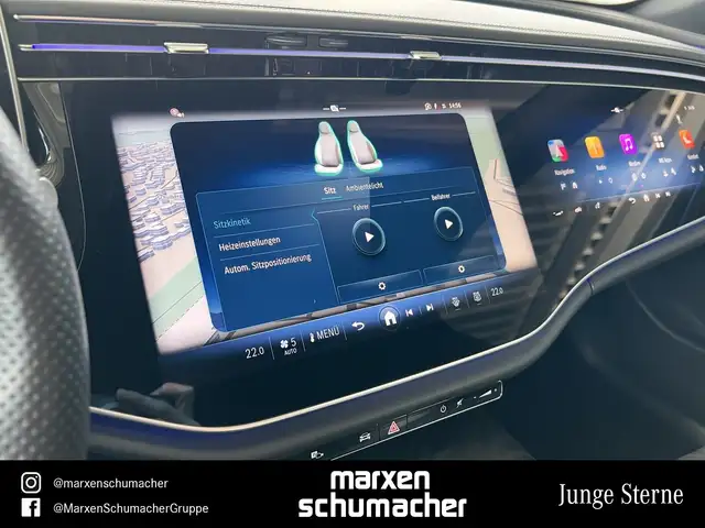 Mercedes-Benz E-Class view 26