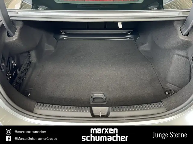 Mercedes-Benz E-Class view 13