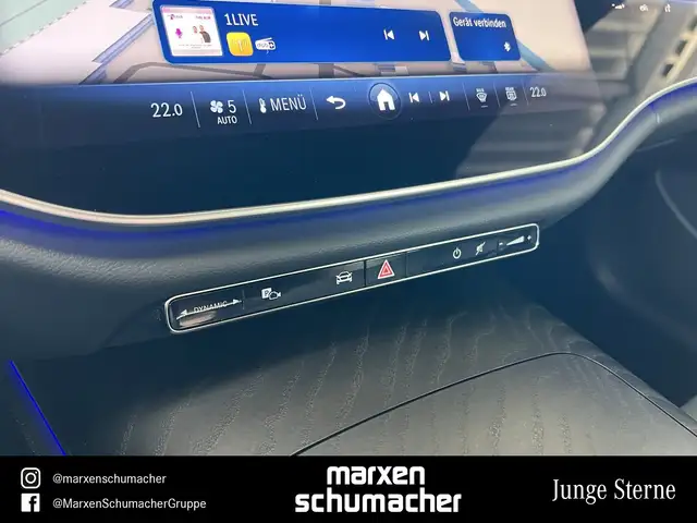 Mercedes-Benz E-Class view 28