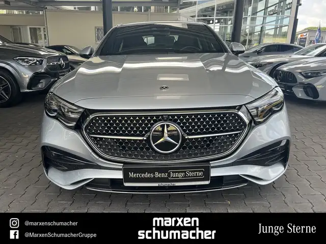 Mercedes-Benz E-Class view 2