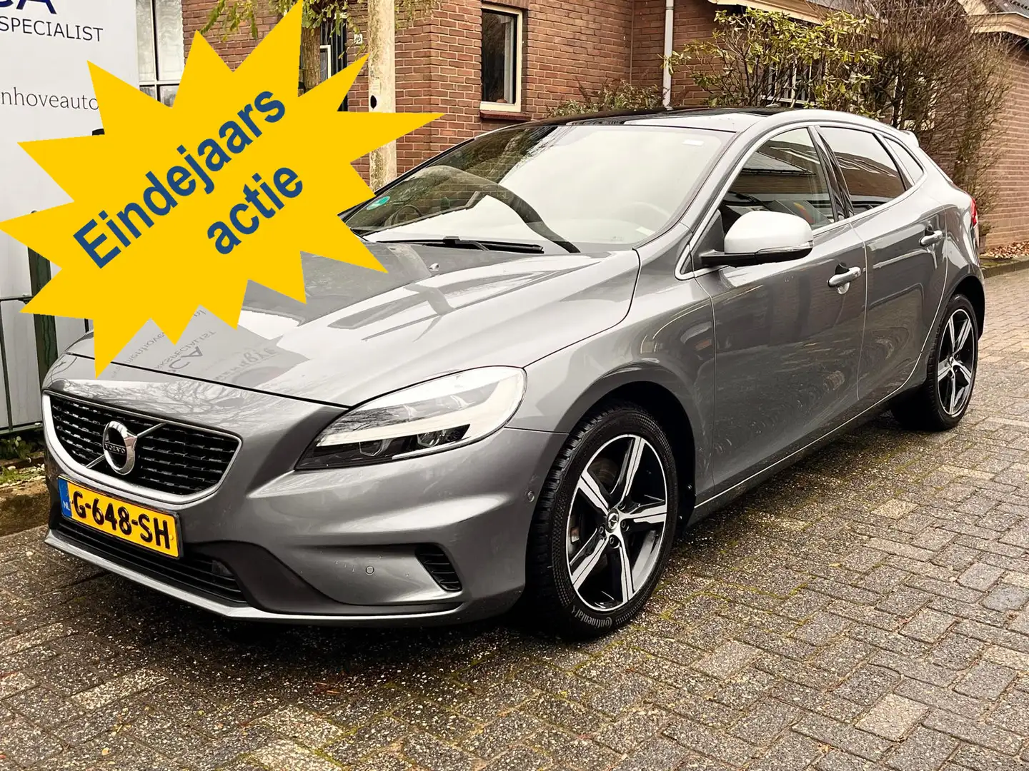 Volvo V40 1.5 T3 Polar+ Sport siva - 1