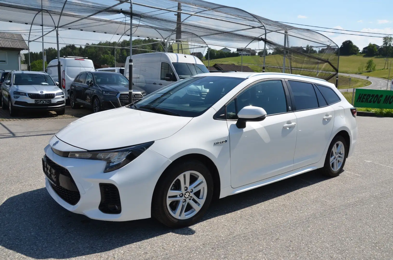Suzuki Swace Swace 1,8 HEV E-CVT Shine LED KAMERA 1.BESITZ Weiß - 2