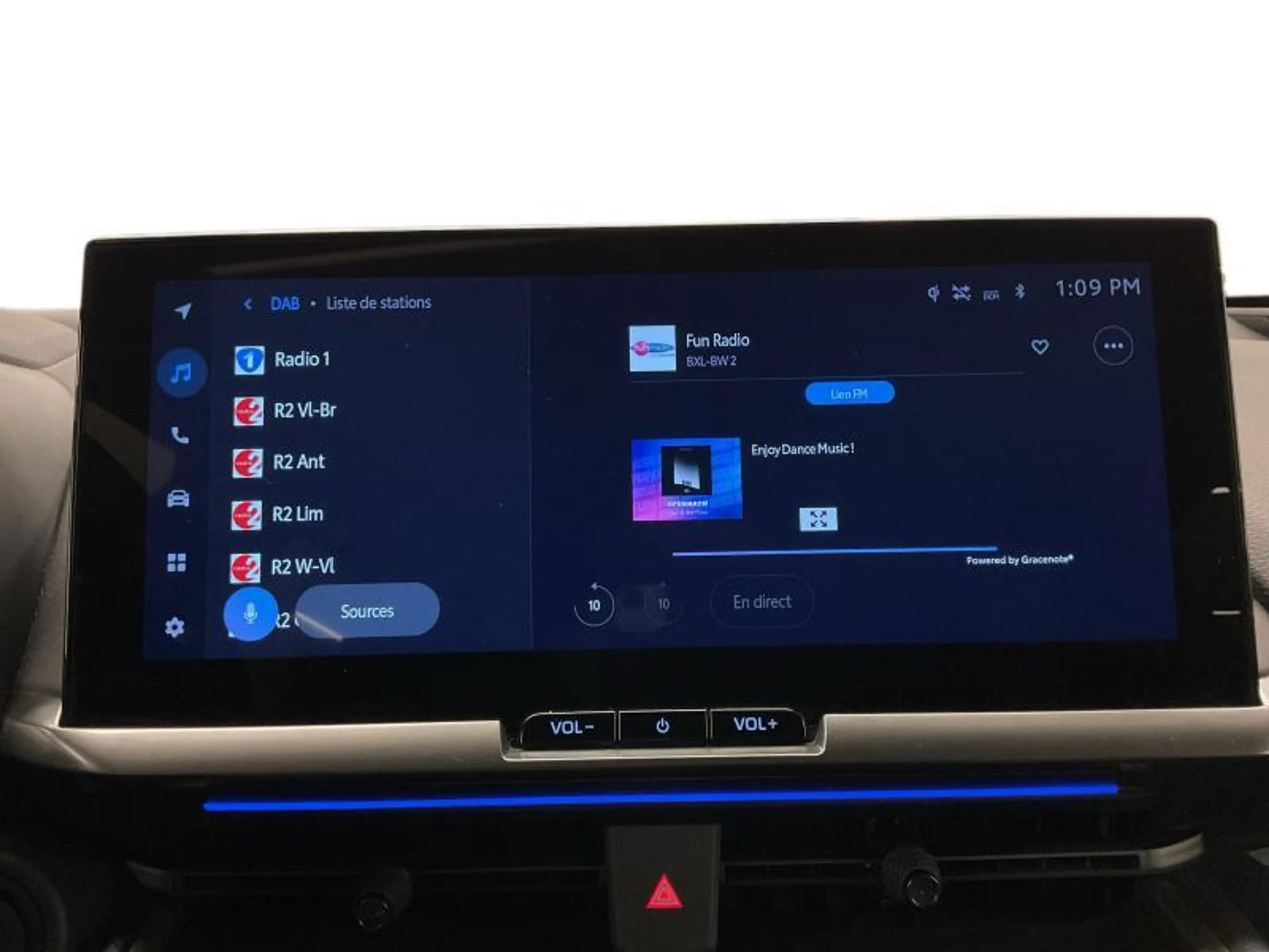 Toyota C-HR PREMIUM + LUXURY PACK — photo 11
