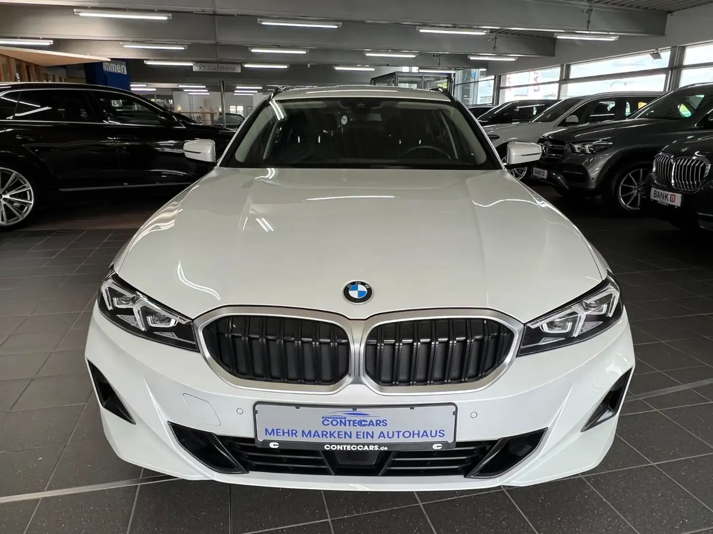 BMW 318 d Touring AHK+SH+PARK+DIS+DRIVING ASSIST Blanc - 2