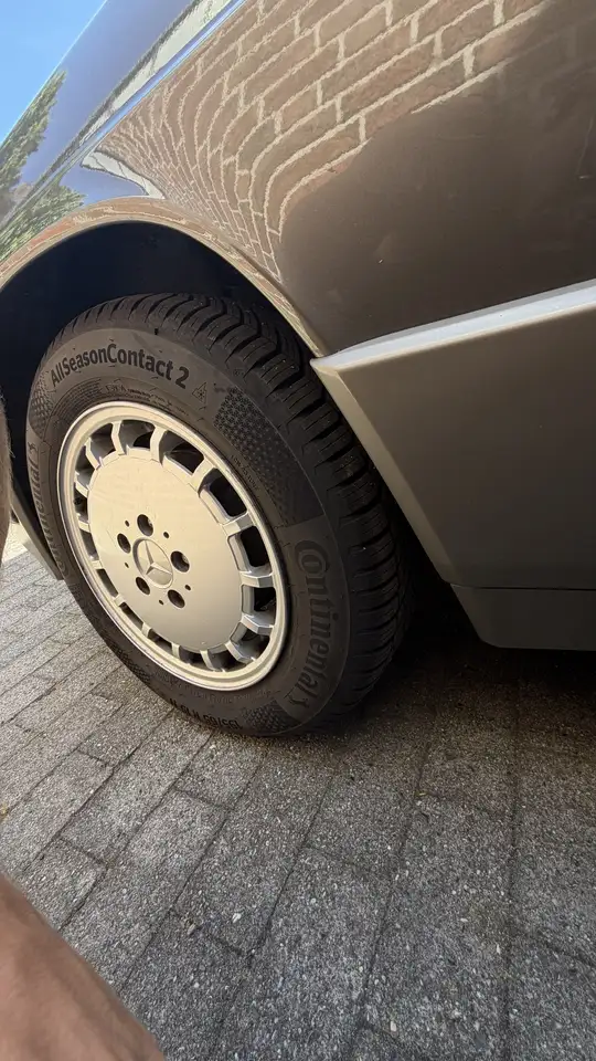 Mercedes-Benz 190 D, foto 11