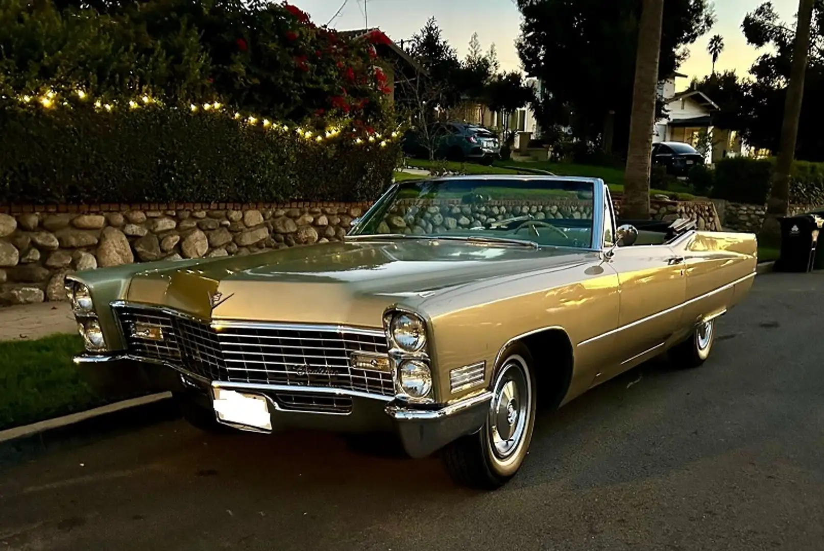 Cadillac Deville CONVERTIBLE - 1