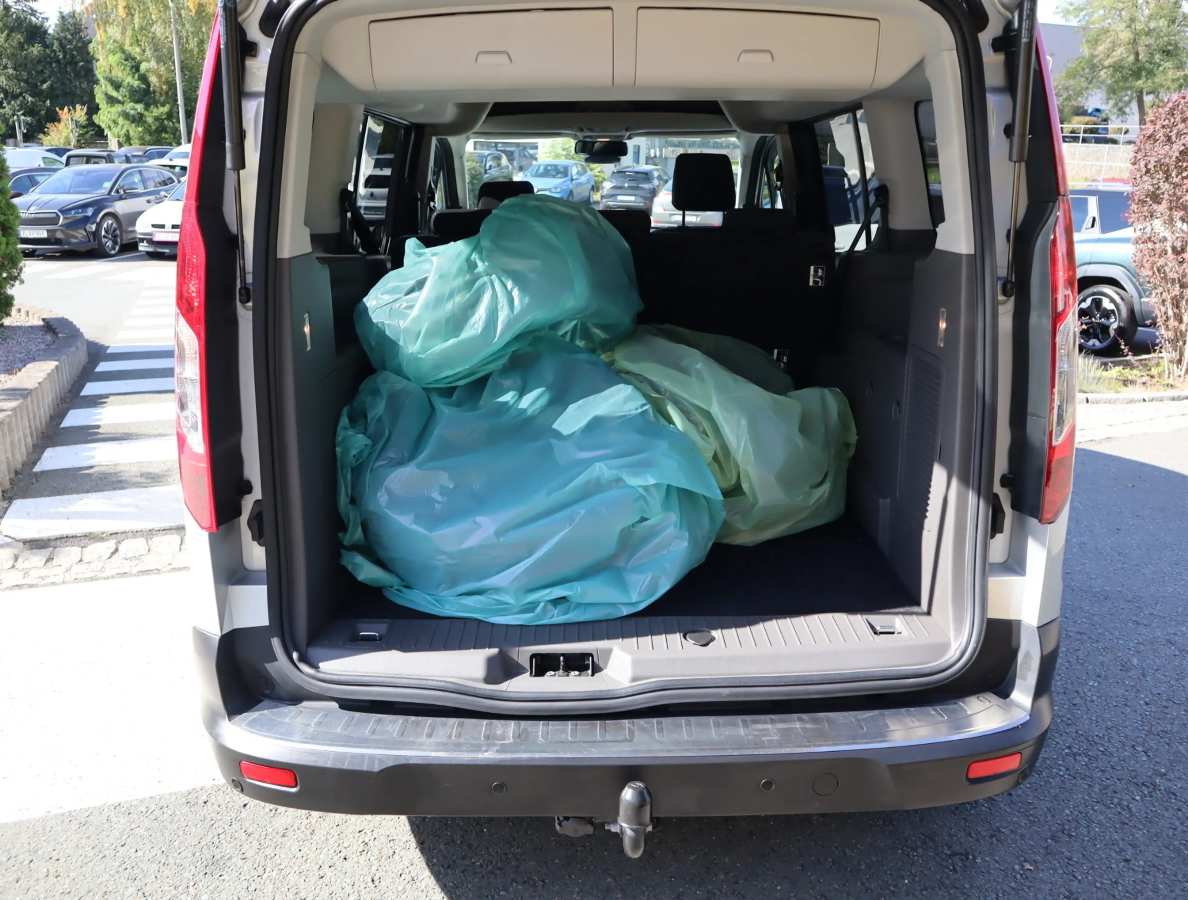 Ford Tourneo Connect 1.5 TDCi Grand Active S/S — photo 5