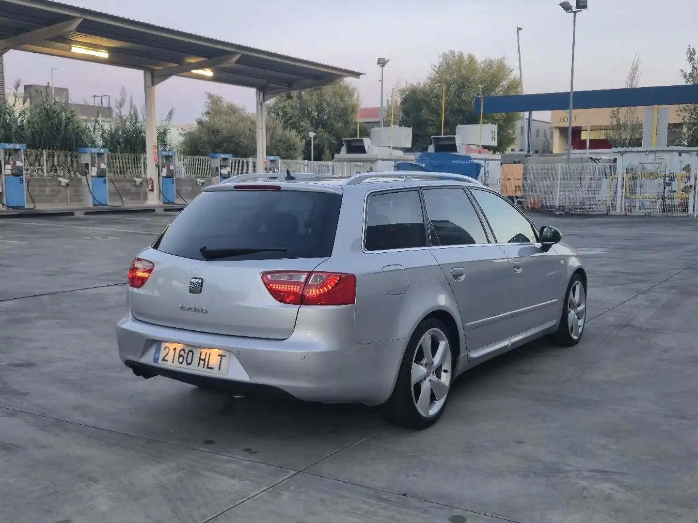 SEAT Exeo Exeo ST 2.0TDI CR Sport Multitronic 143 Sport Argent - 2