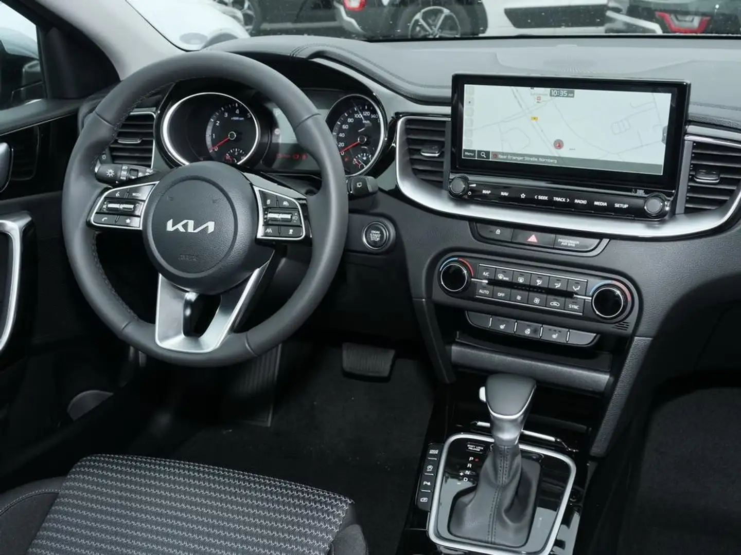 Kia Ceed / cee'd 1.5T 48V DCT 140 ULTIMATE STYLE JBL Silber - 2