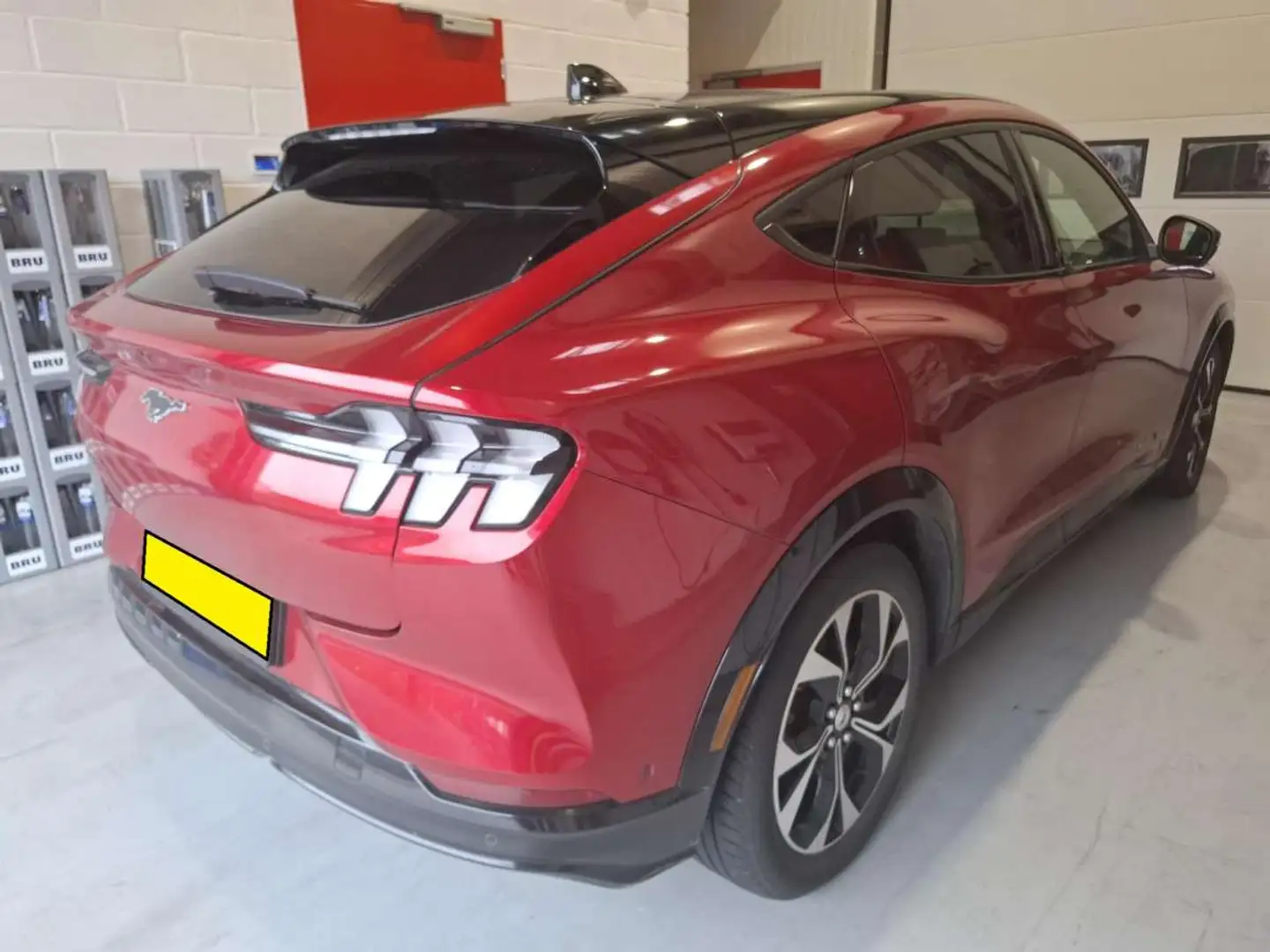 Ford Mustang Mach-E Extended Range 99kw/h 4WD Rouge - 2