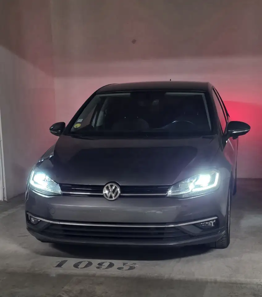 Volkswagen Golf Standard Model — photo 2