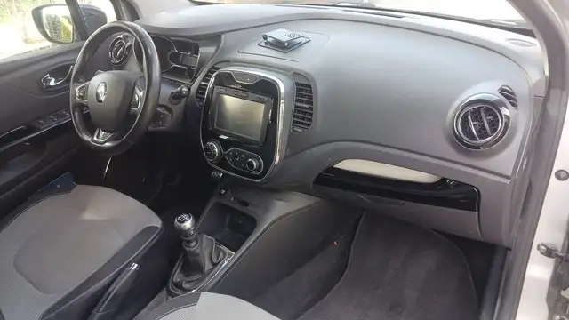 Renault Captur view 10