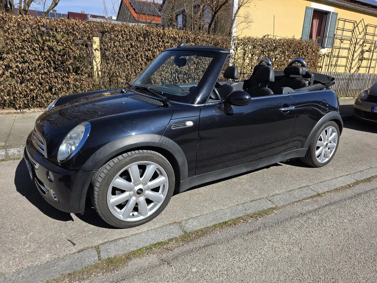 MINI Cooper Cabrio