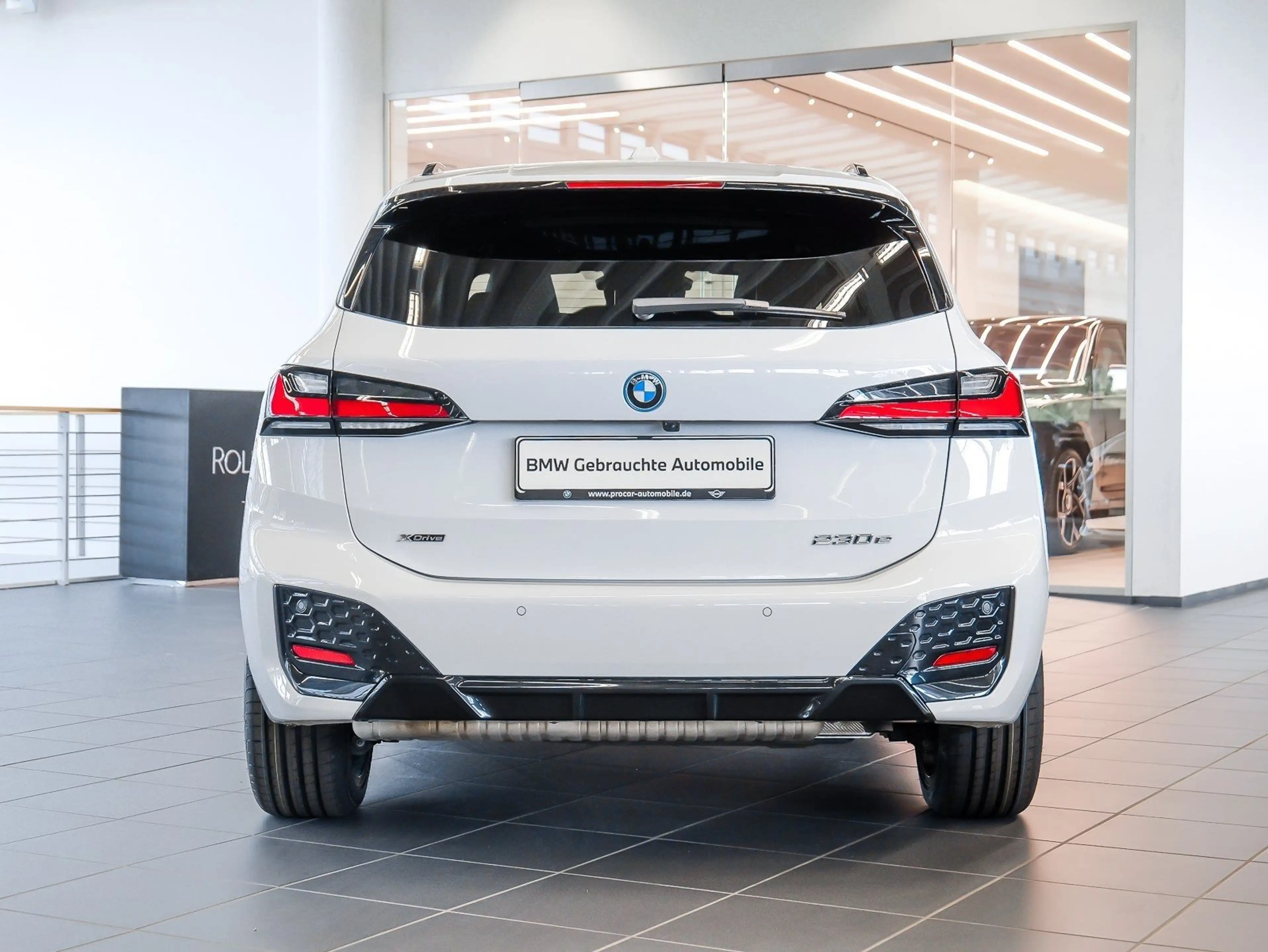 BMW 230 e xDrive M Sport HUD PANO ACC AHK RFK NAVI — photo 12