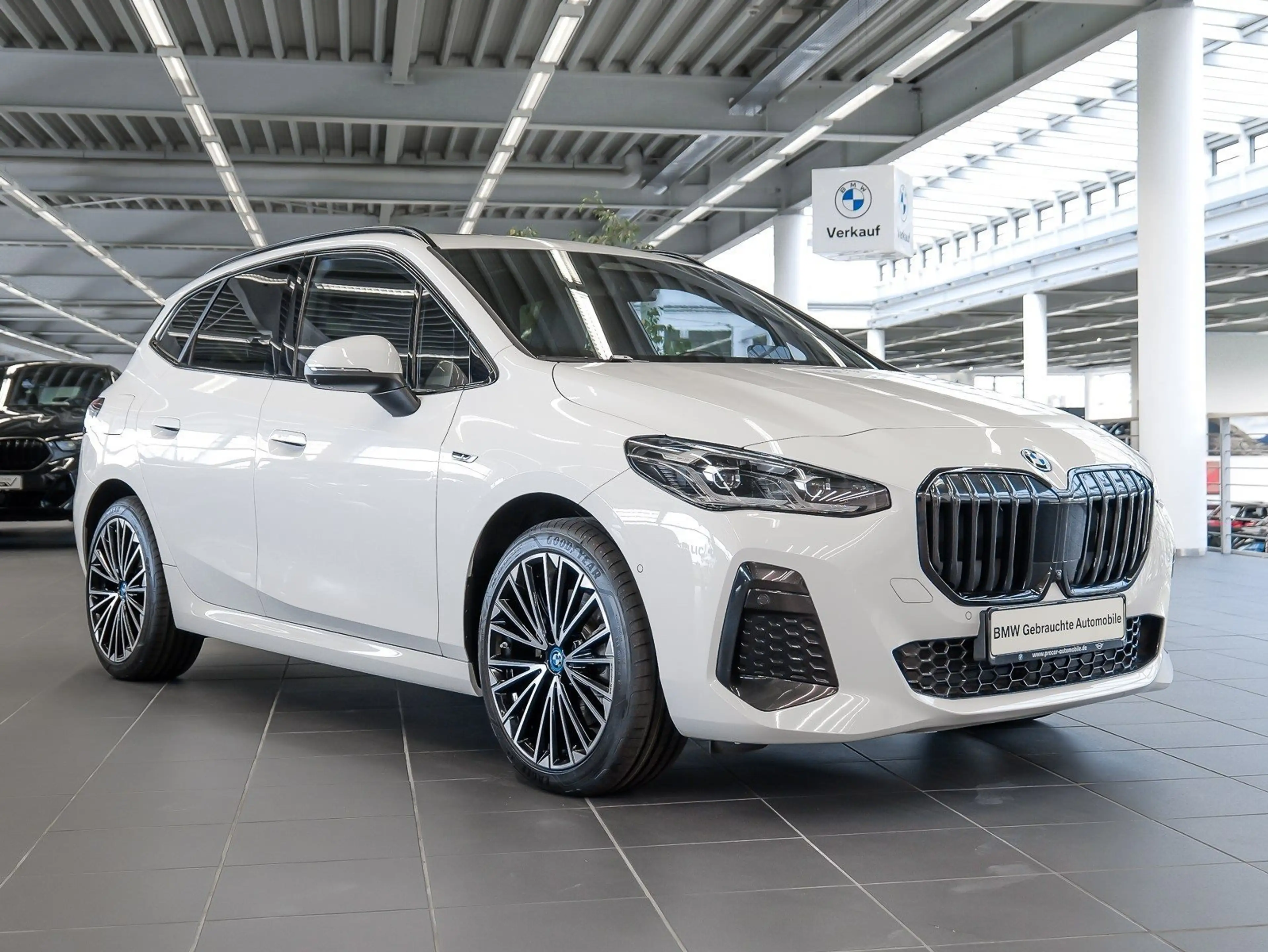 BMW 230 e xDrive M Sport HUD PANO ACC AHK RFK NAVI — photo 6