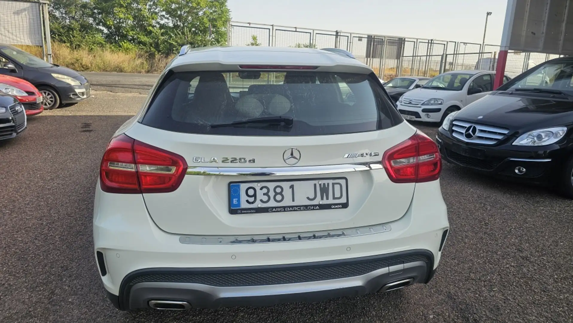 Mercedes-Benz GLA 220 220d AMG Line 7G-DCT Blanc - 2