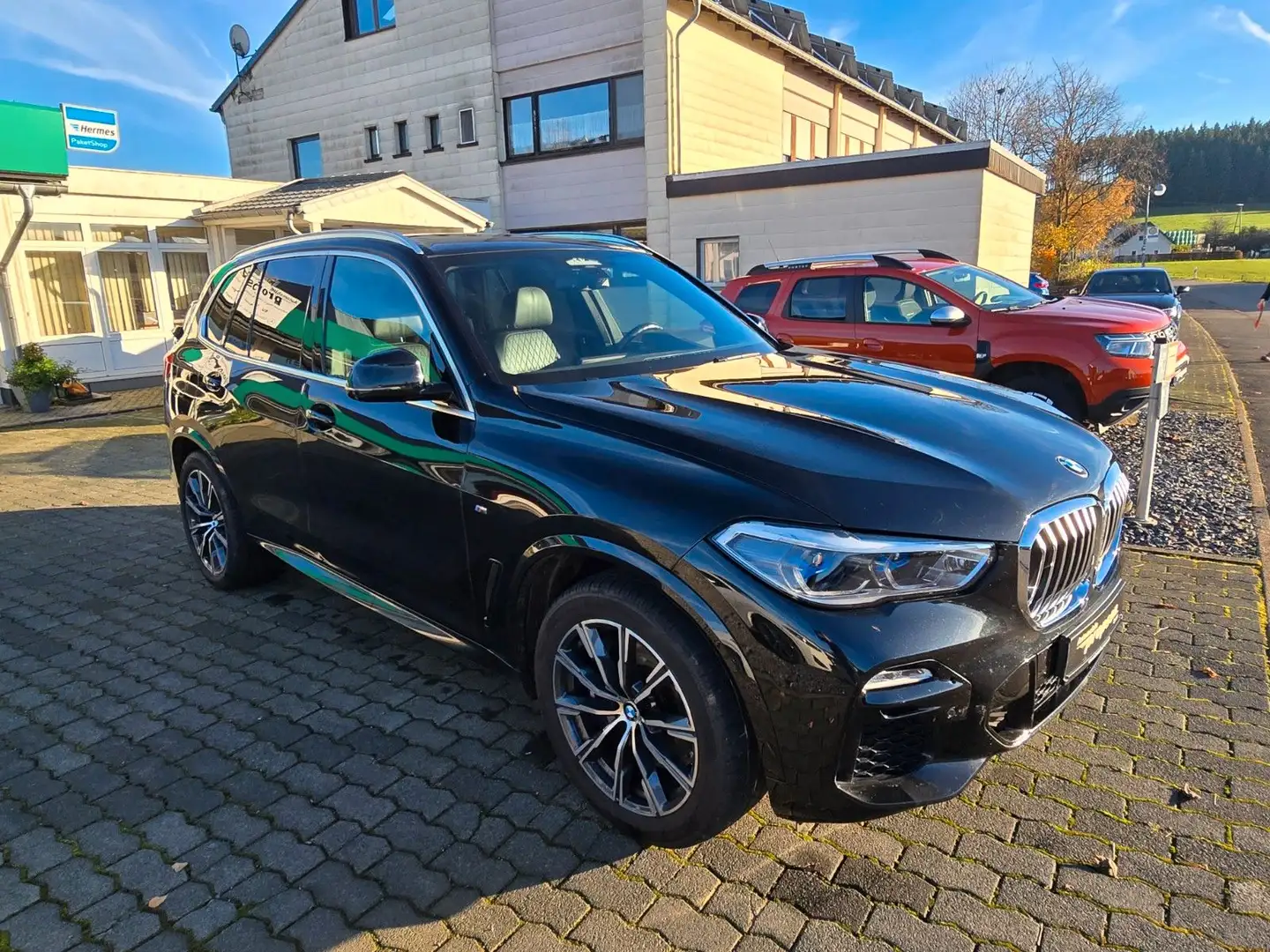 BMW X5 xDrive 40 i M Sport DAP HUD LASER PANO MASSAG Schwarz - 2