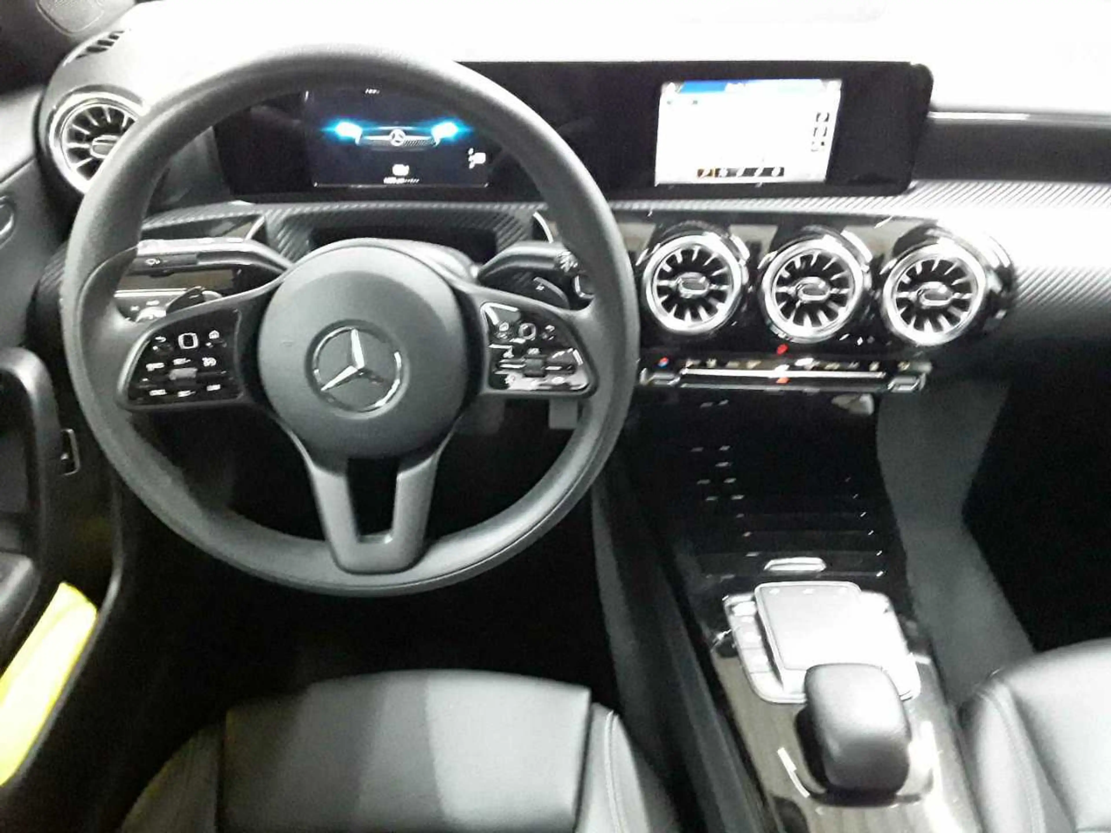 Mercedes-Benz A 250 A 250 e 8G-Style BusiP MBUX Sound — photo 10