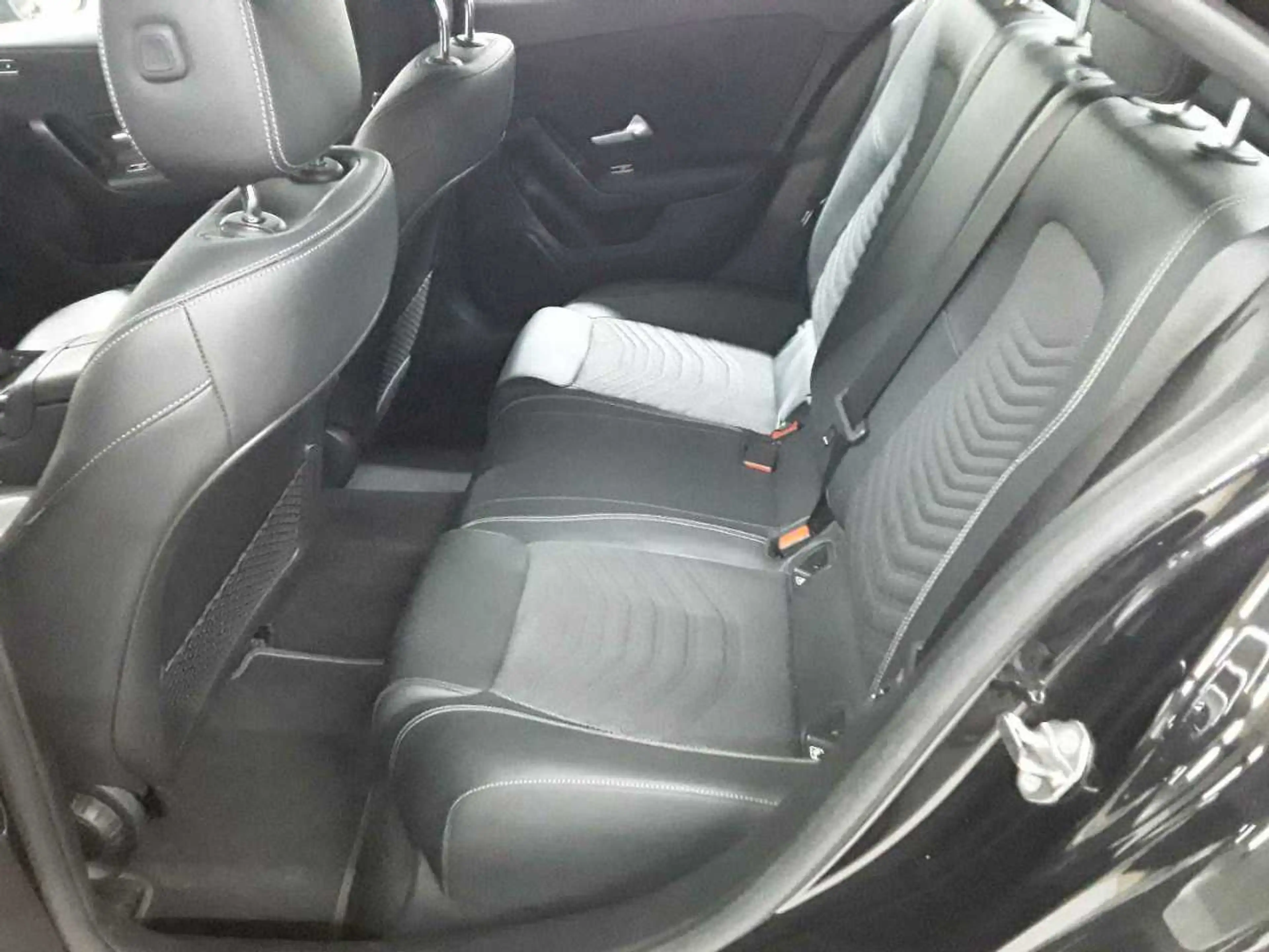 Mercedes-Benz A 250 A 250 e 8G-Style BusiP MBUX Sound — photo 13