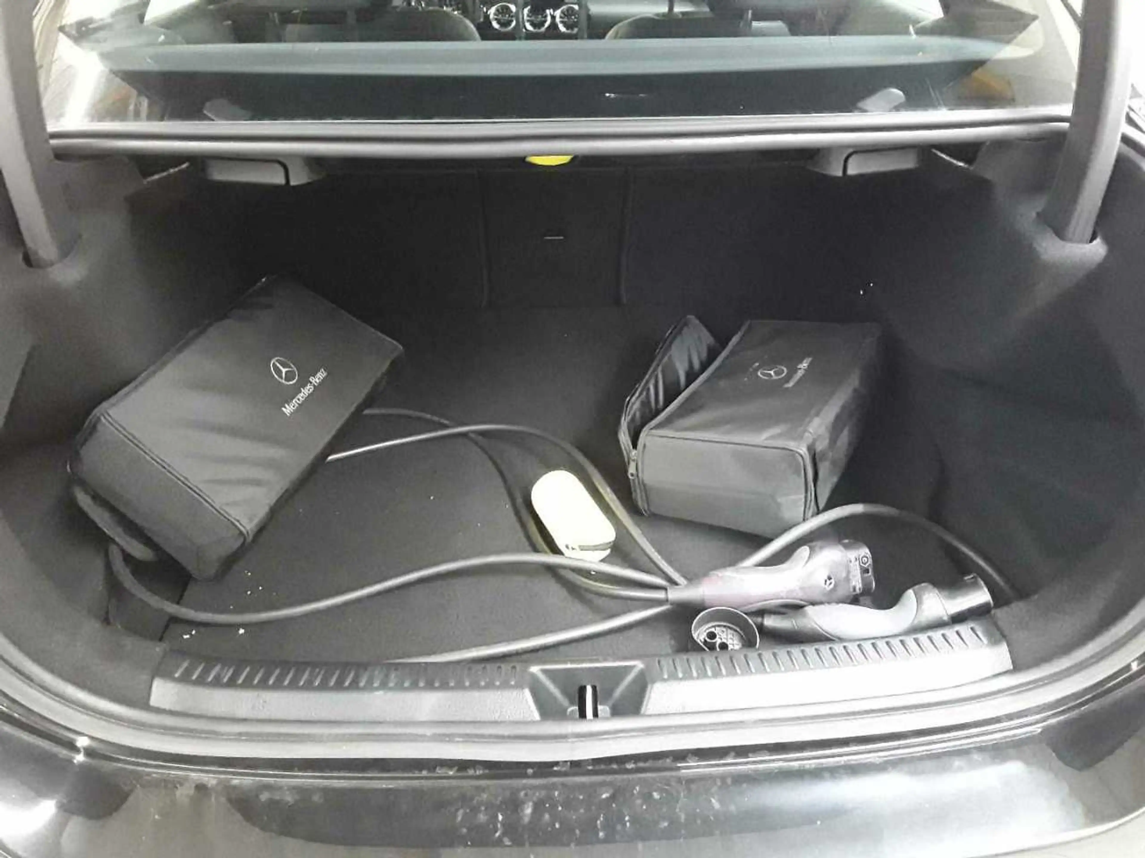 Mercedes-Benz A 250 A 250 e 8G-Style BusiP MBUX Sound — photo 15