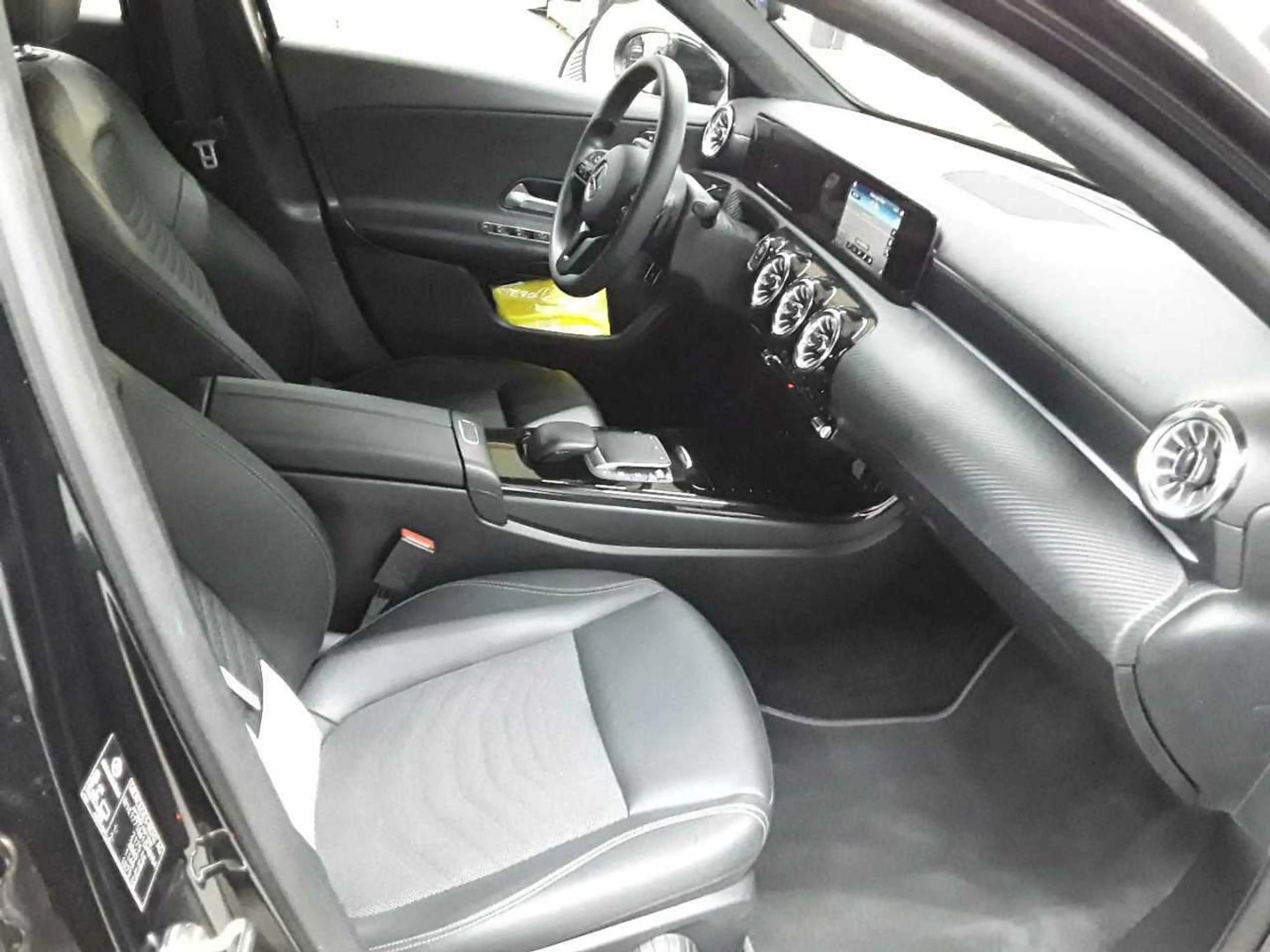 Mercedes-Benz A 250 A 250 e 8G-Style BusiP MBUX Sound — photo 8