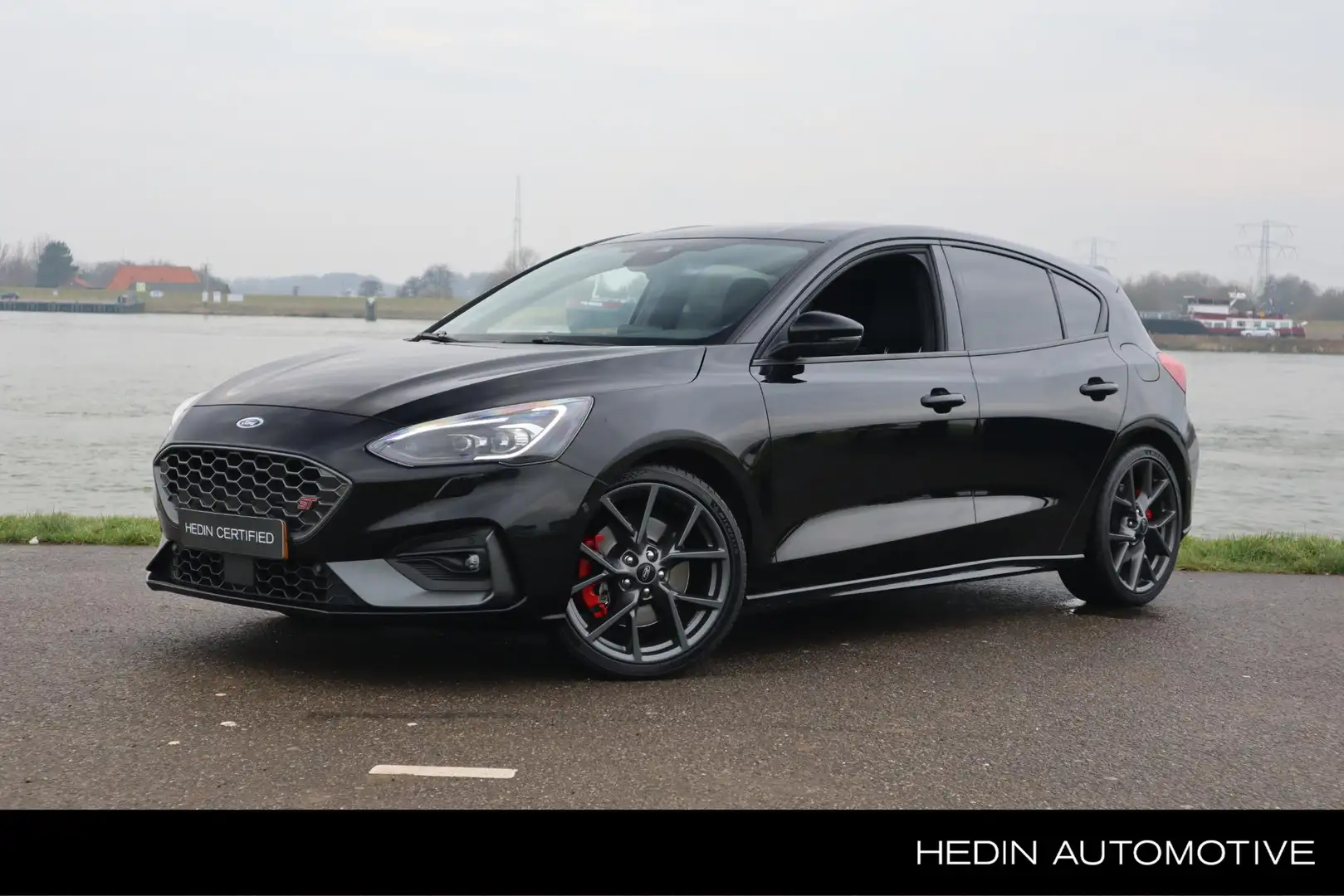 Ford Focus 2.3 EcoBoost 280pk ST-3 | Performance pack | Drive Zwart - 1