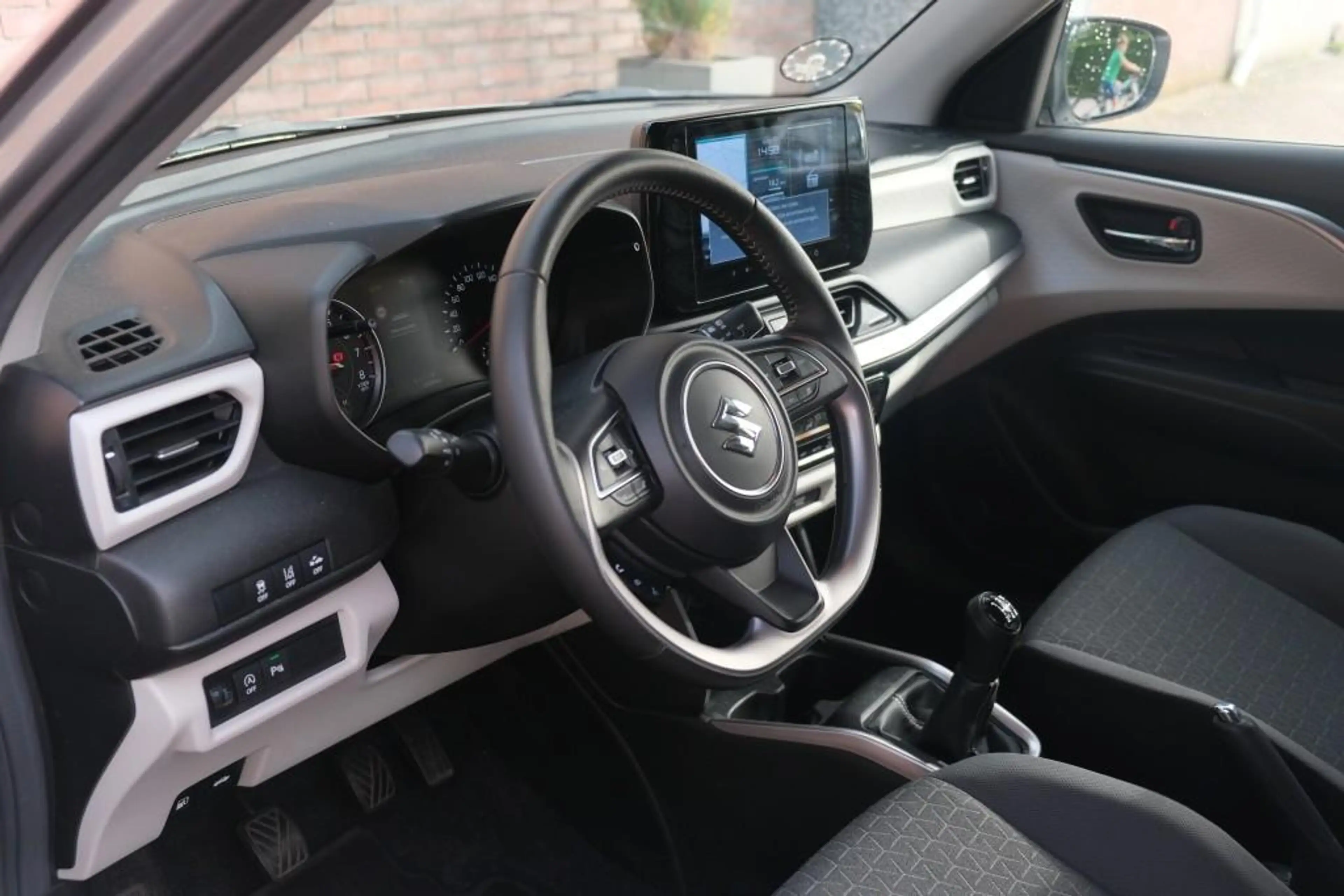 Suzuki Swift 1.2 82pk Style Smart Hybrid - Adaptive cruise - Ac — photo 8