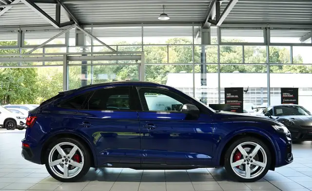 Audi SQ5 view 6