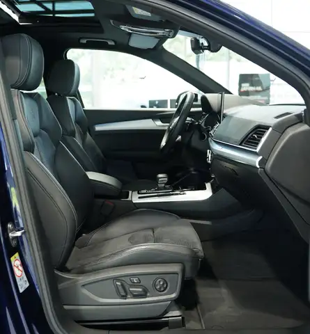 Audi SQ5 view 14
